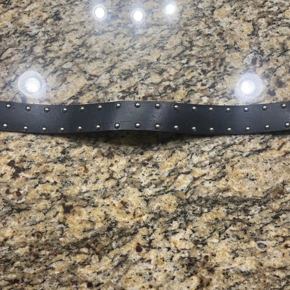 N/A black faux